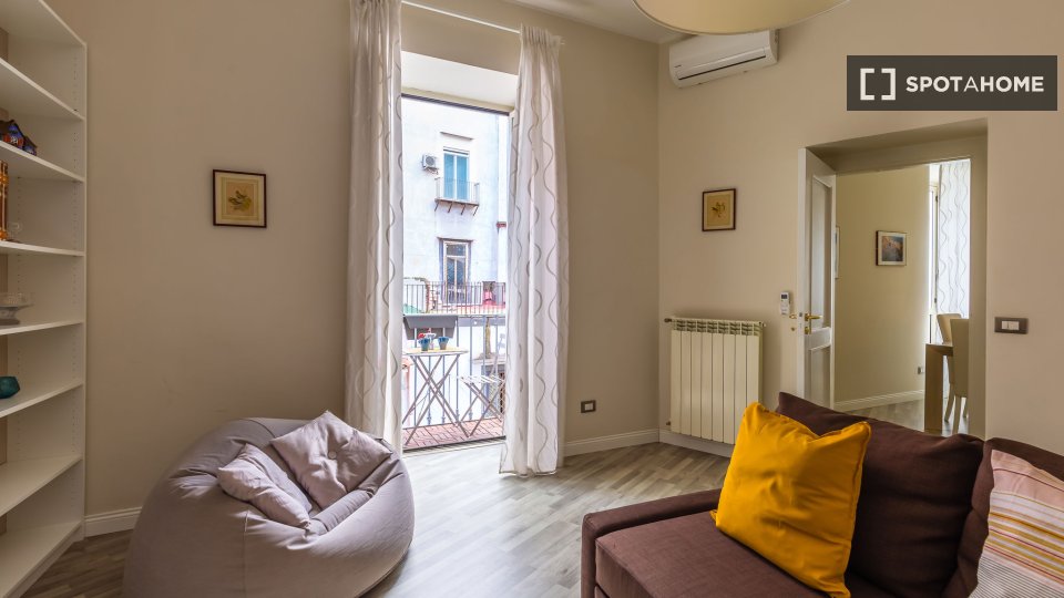 Apartment Naples, 1 bed, 60m² — photo 13