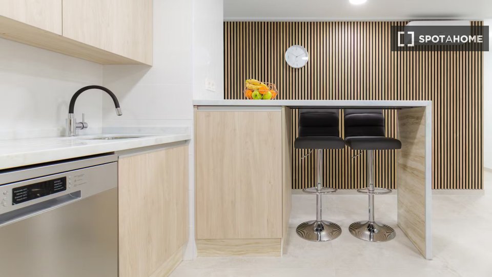 Double room Alicante, 8 beds, 201m² — photo 13