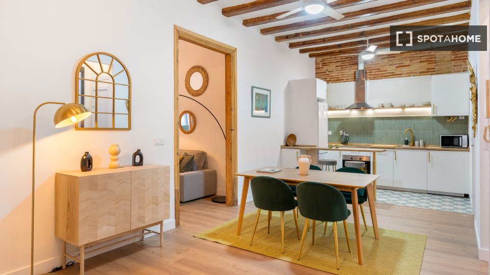 Apartment Barcelona, 2 beds, 90m² — photo 9