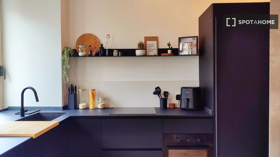 Apartment Milan, 1 bed, 63m² — photo 13