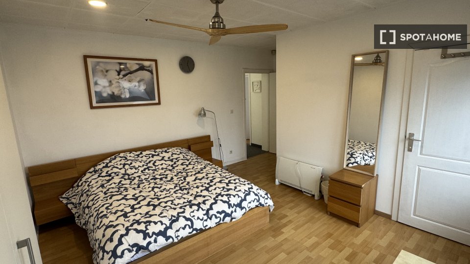 Apartment Brussels, 5 beds, 120m² — photo 35
