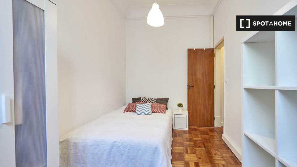Double room Lisbon, 11 beds — photo 3