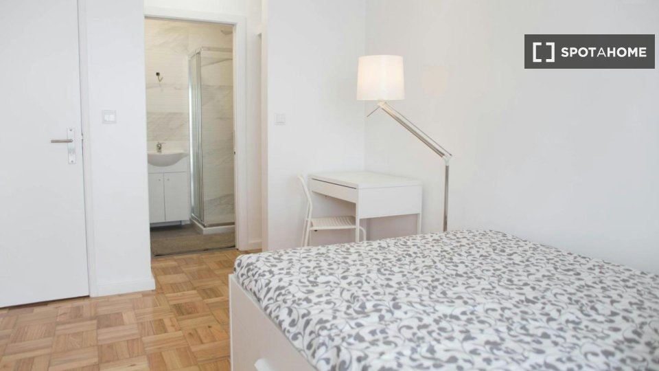 Double room Porto, 14 beds — photo 16