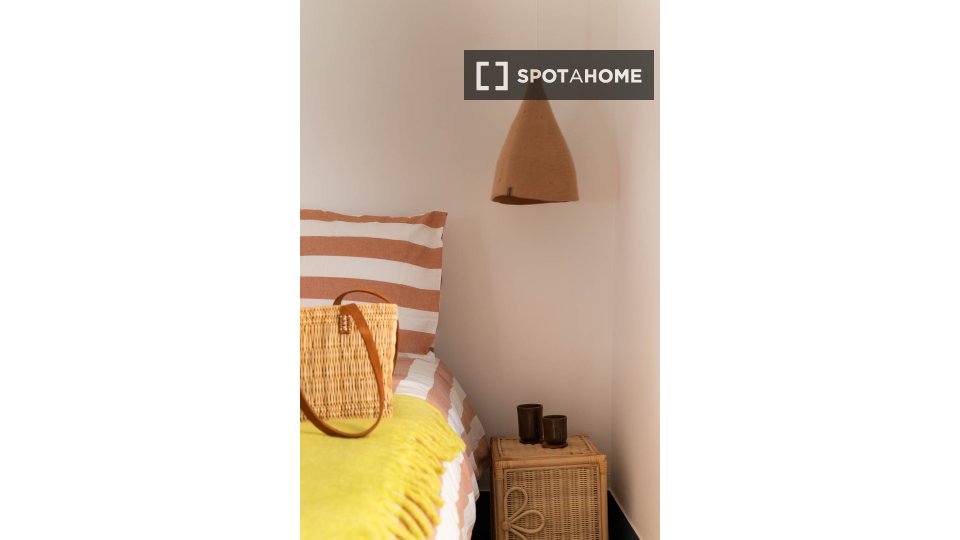 Double room Lisbon, 7 beds — photo 5