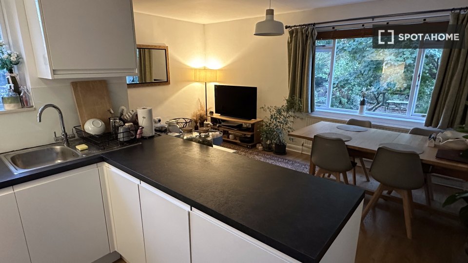 Apartment London, 2 beds, 70m² — photo 11