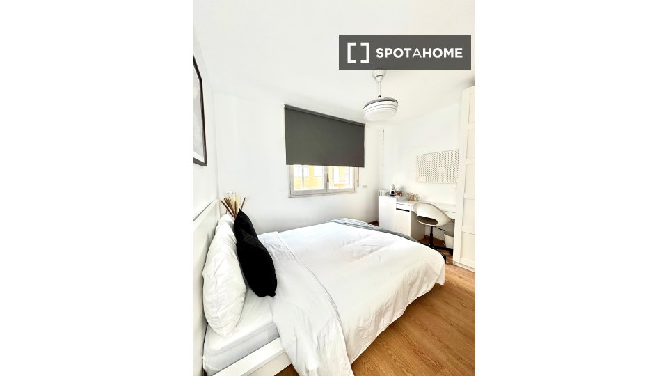 Double room Madrid, 6 beds — photo 55