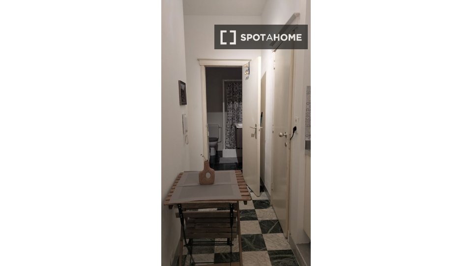 Apartment Brussels, 1 bed, 19m² — photo 8