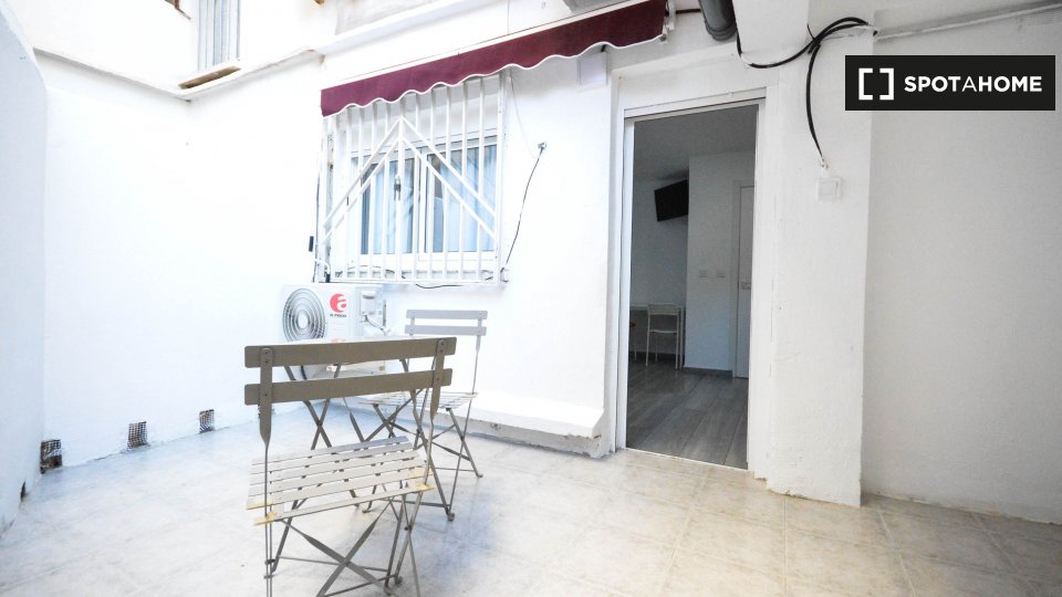 Double room Valencia, 4 beds, 100m² — photo 10