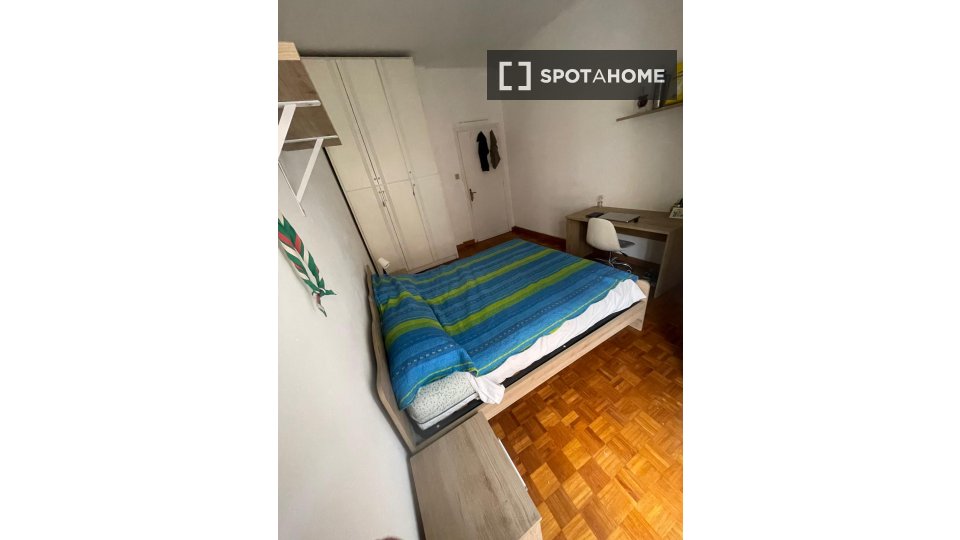 Double room Rome, 1 bed, 90m² — photo 1