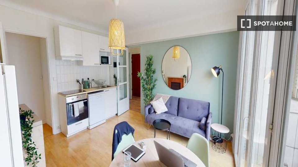 Double room Paris, 4 beds, 90m² — photo 2