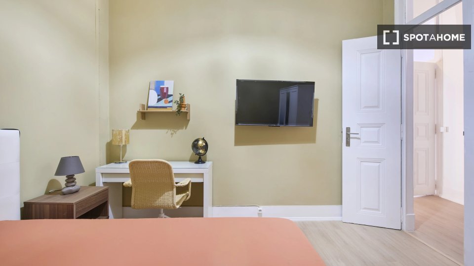 Double room Lisbon, 9 beds — photo 2