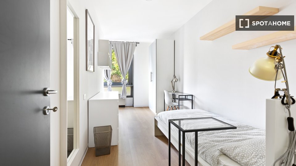 Double room Milan, 8 beds, 176m² — photo 1