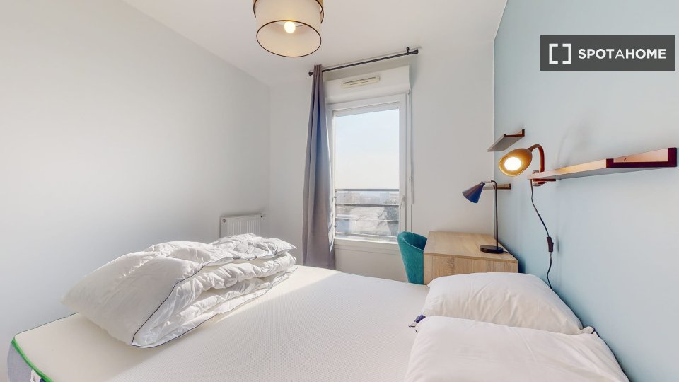 Double room Paris, 4 beds — photo 10