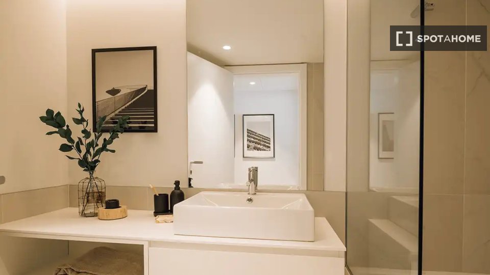 Apartment Lisbon, 2 beds — photo 8