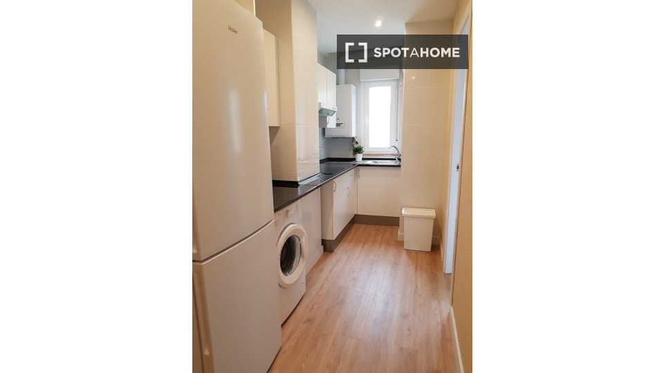 Double room Madrid, 6 beds — photo 24