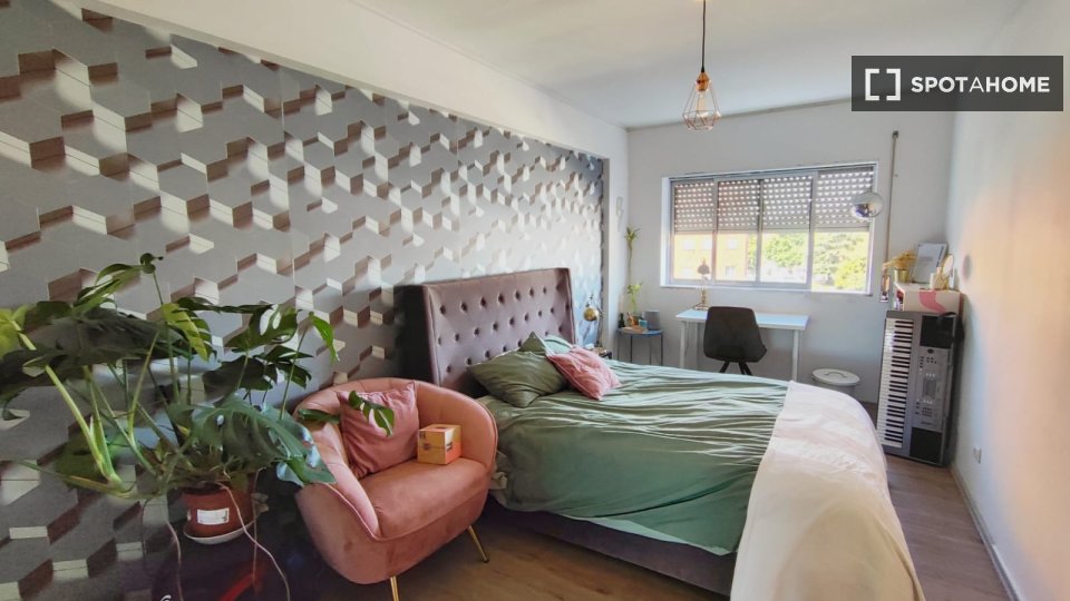 Double room Porto, 3 beds, 72m² — photo 4