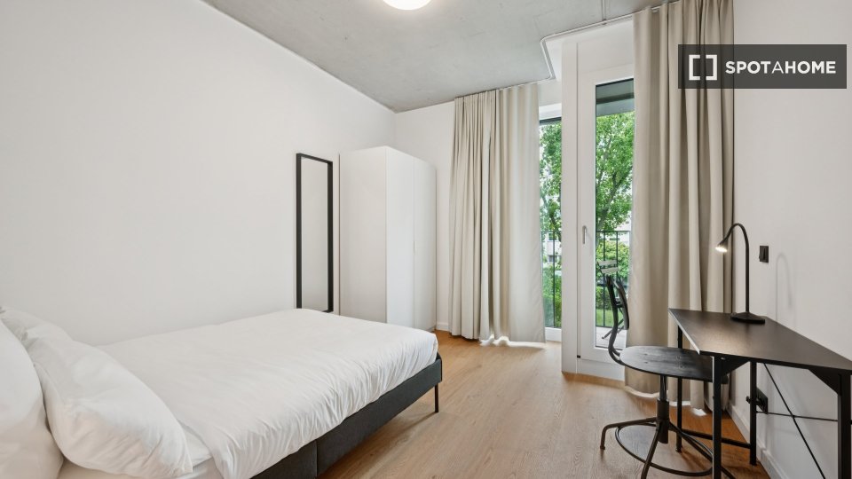 Double room Berlin, 3 beds, 57m² — photo 17