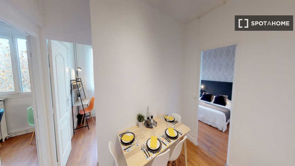 Double room Paris, 4 beds, 90m² — photo 8