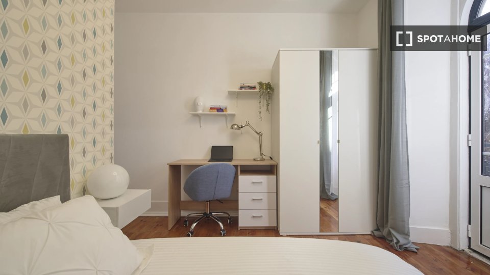 Double room Lisbon, 8 beds — photo 4
