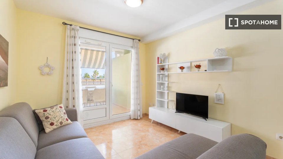 Apartment Valencia, 2 beds, 65m² — photo 2