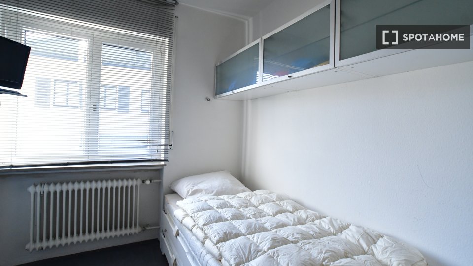 Apartment Stuttgart, 3 beds, 125m² — photo 13