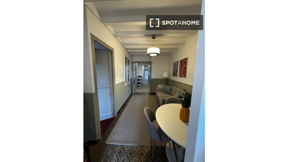 Double room Barcelona, 5 beds, 120m² — photo 7