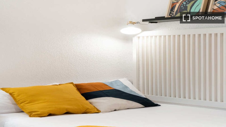 Double room Madrid, 4 beds — photo 22
