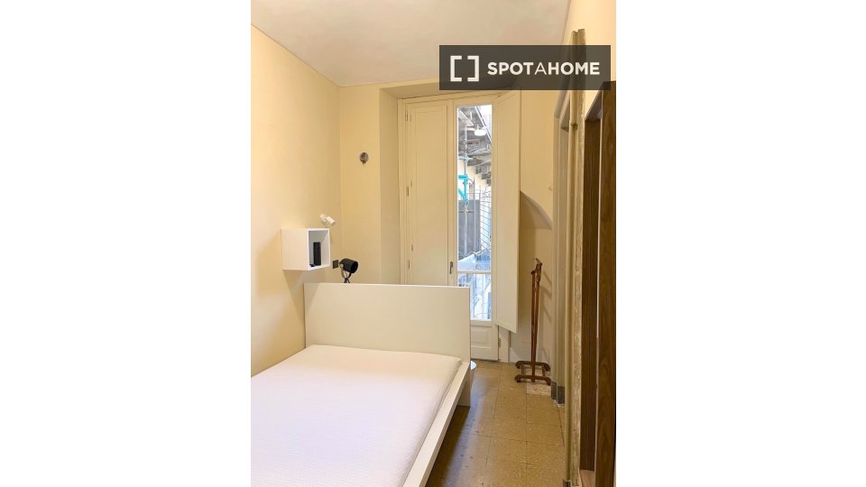 Double room Turin, 3 beds, 70m² — photo 10