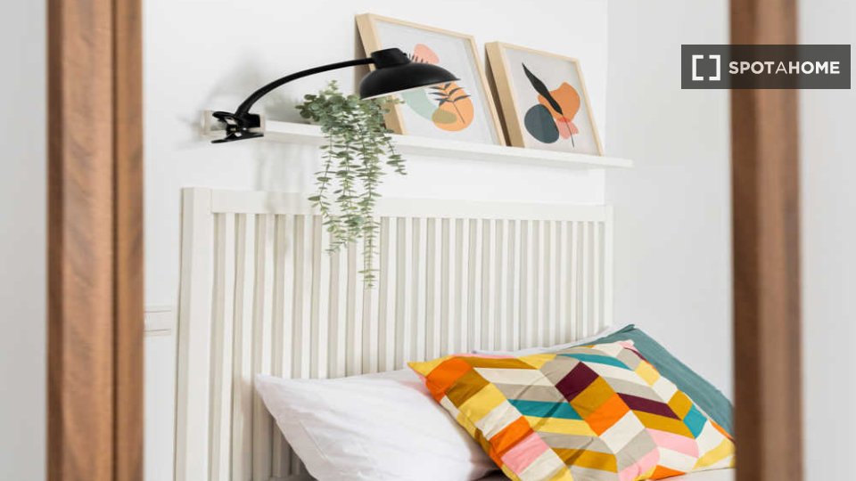 Double room Madrid, 7 beds — photo 32
