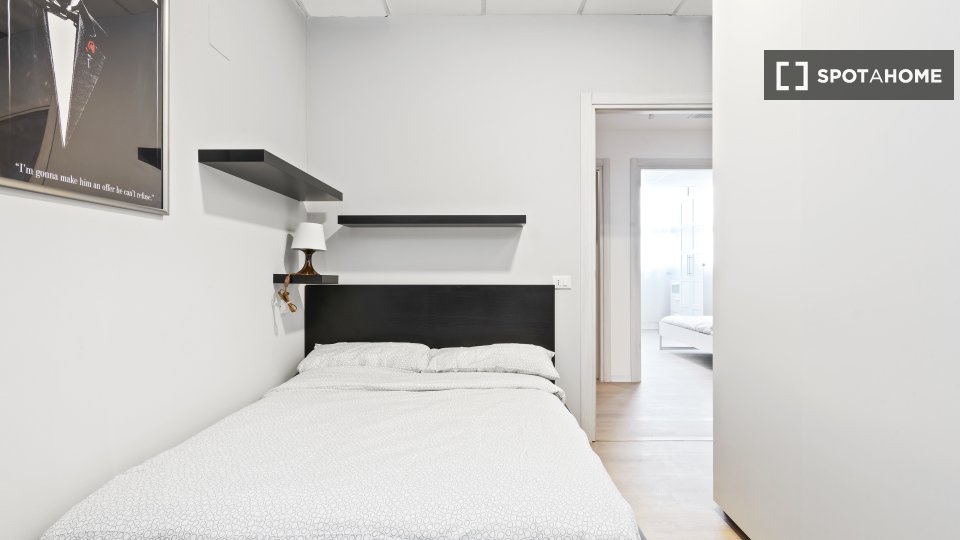 Double room Milan, 6 beds, 128m² — photo 3