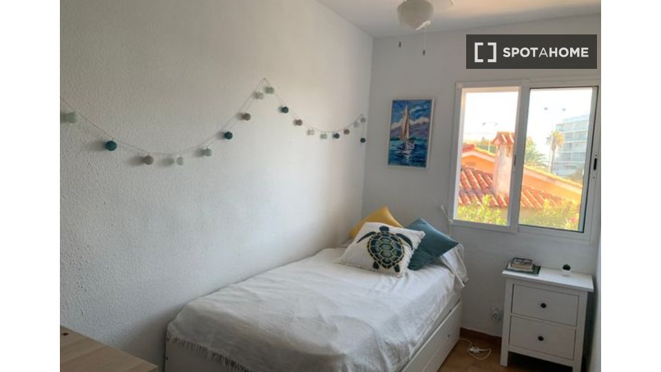 Apartment Valencia, 3 beds, 80m² — photo 1