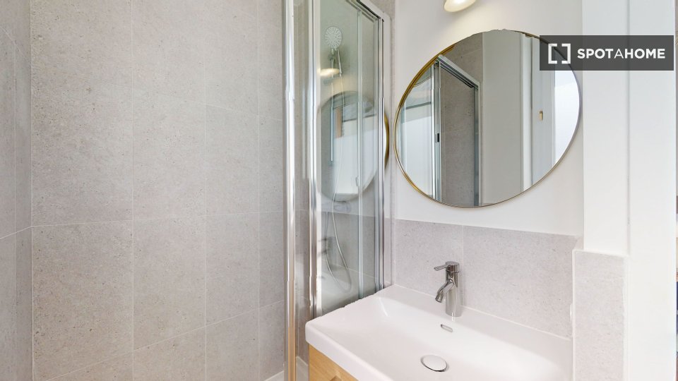 Double room Paris, 24 beds — photo 13