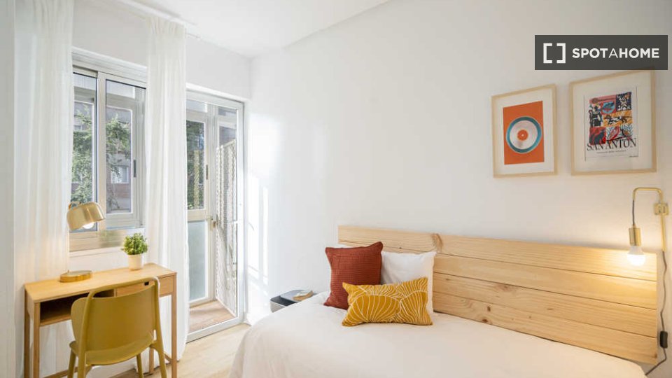 Double room Madrid, 16 beds — photo 54