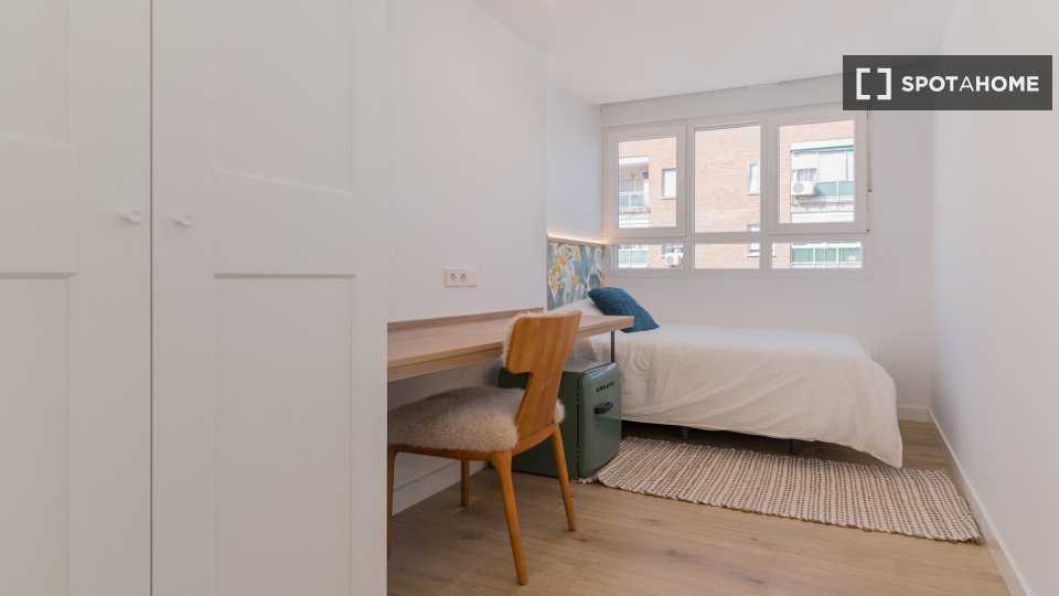 Double room Madrid, 6 beds — photo 20