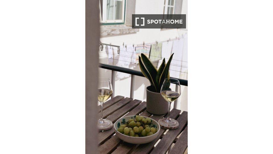 Apartment Lisbon, 2 beds — photo 19