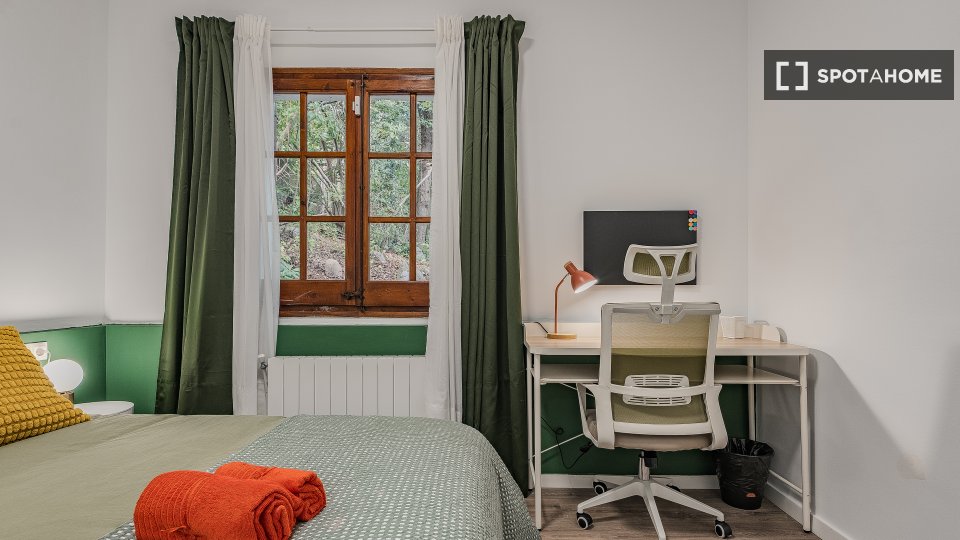Double room Barcelona, 6 beds, 227m² — photo 54