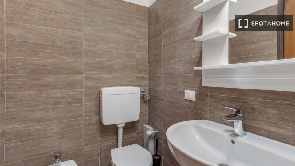 Double room Milan, 6 beds — photo 8
