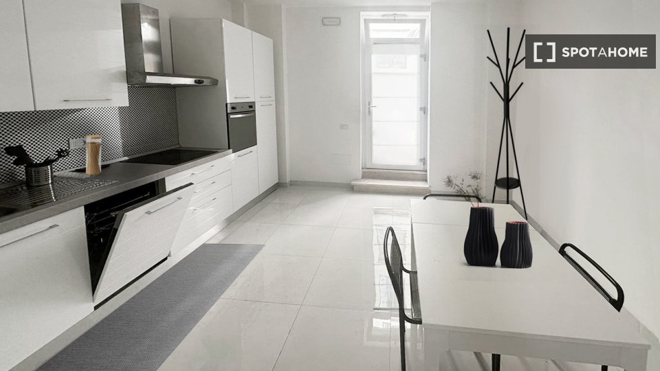Apartment Rome, 2 beds, 62m² — photo 8