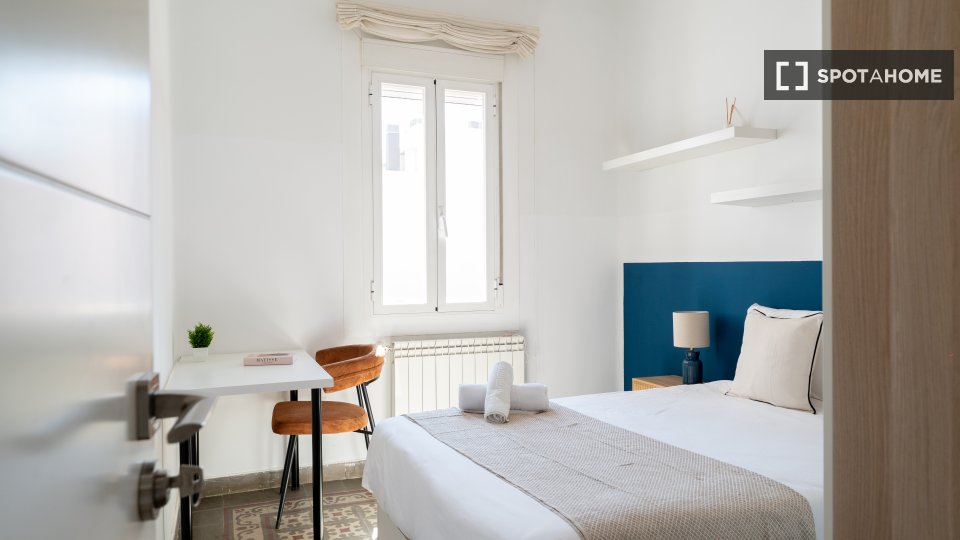 Double room Madrid, 6 beds — photo 4