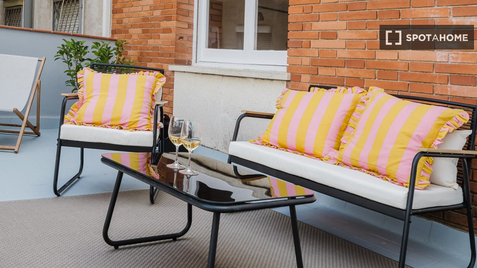 Double room Barcelona, 8 beds, 220m² — photo 36