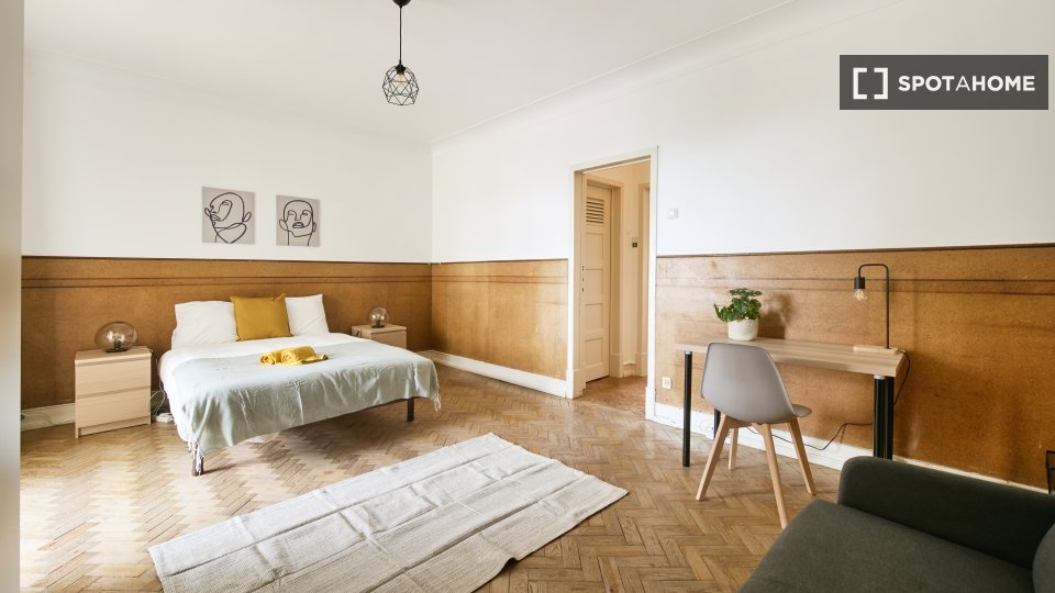Double room Lisbon, 9 beds — photo 9