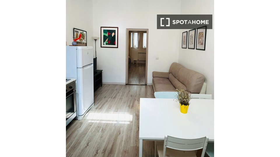 Double room Milan, 2 beds, 70m² — photo 15