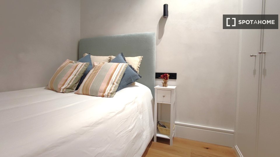 Apartment Madrid, 2 beds, 43m² — photo 11