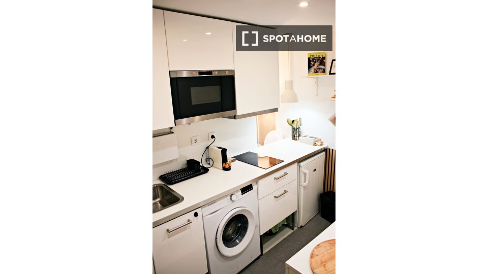 Apartment Lisbon, 1 bed, 32m² — photo 28