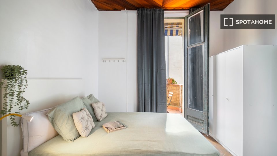 Double room Barcelona, 6 beds — photo 5