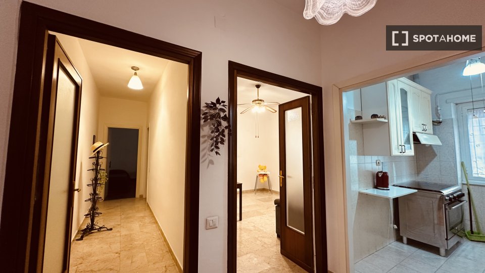 Apartment Rome, 2 beds — photo 15