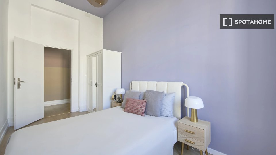 Double room Lisbon, 9 beds — photo 3