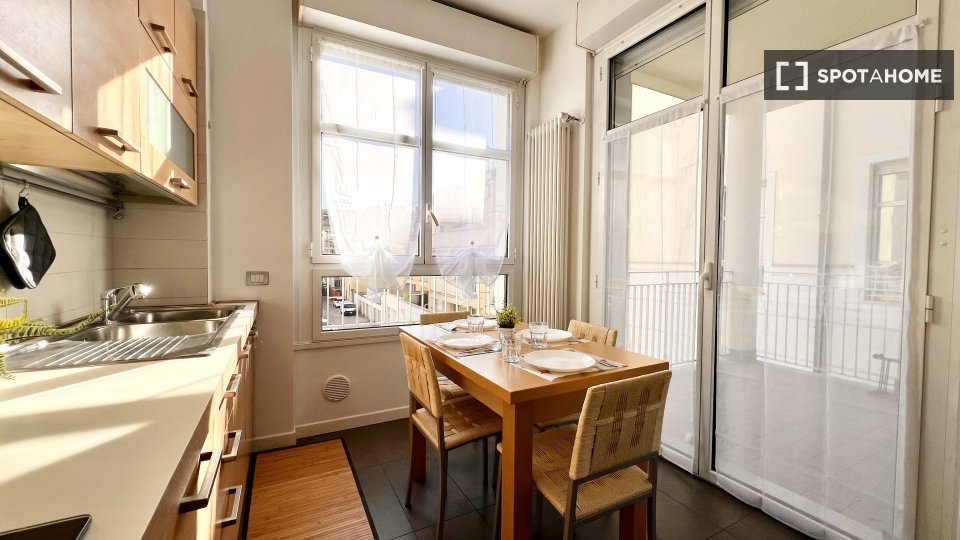 Double room Milan, 4 beds, 107m² — photo 9