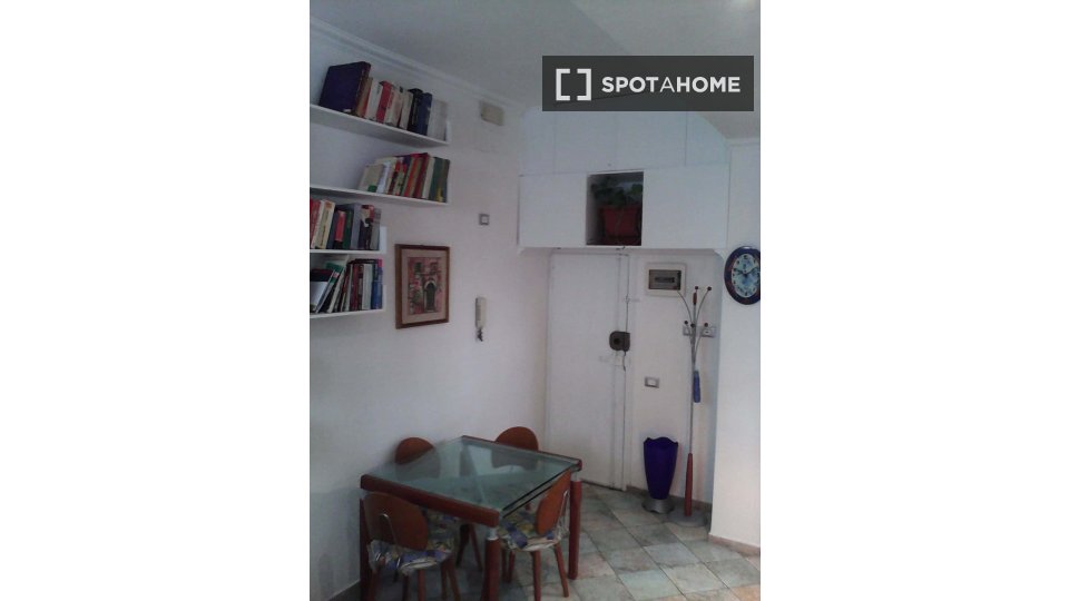 Apartment Rome, 1 bed, 30m² — photo 14