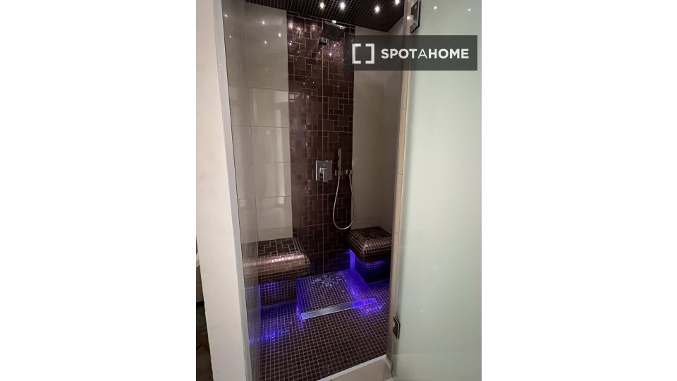 Apartment Budapest, 2 beds, 70m² — photo 10
